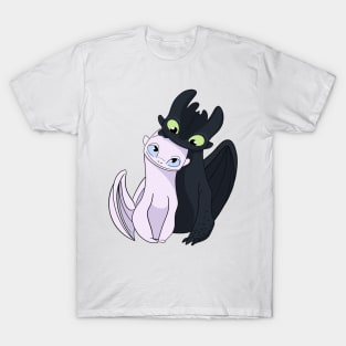 Couple dragons, toothless and light fury in love, fanart how to train your dragon T-Shirt